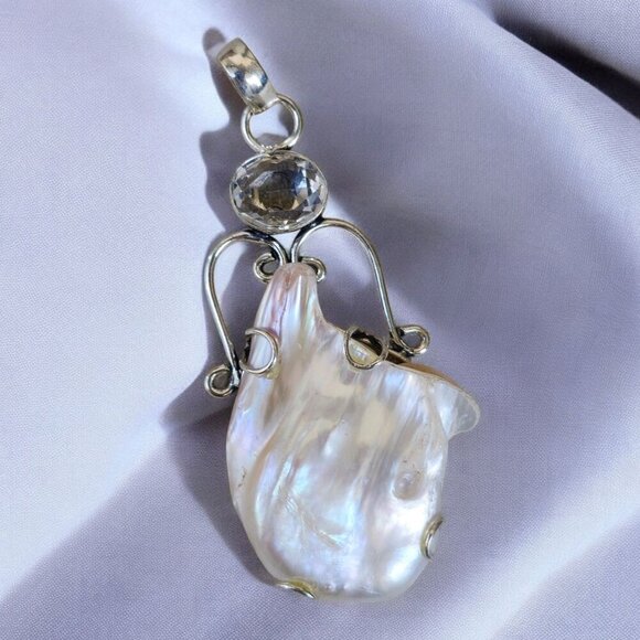 Natural Biwa Pearl ✦ Clear Quartz Pendant ✦ Vintage S925 Silver Handmade NWT - Picture 10 of 13